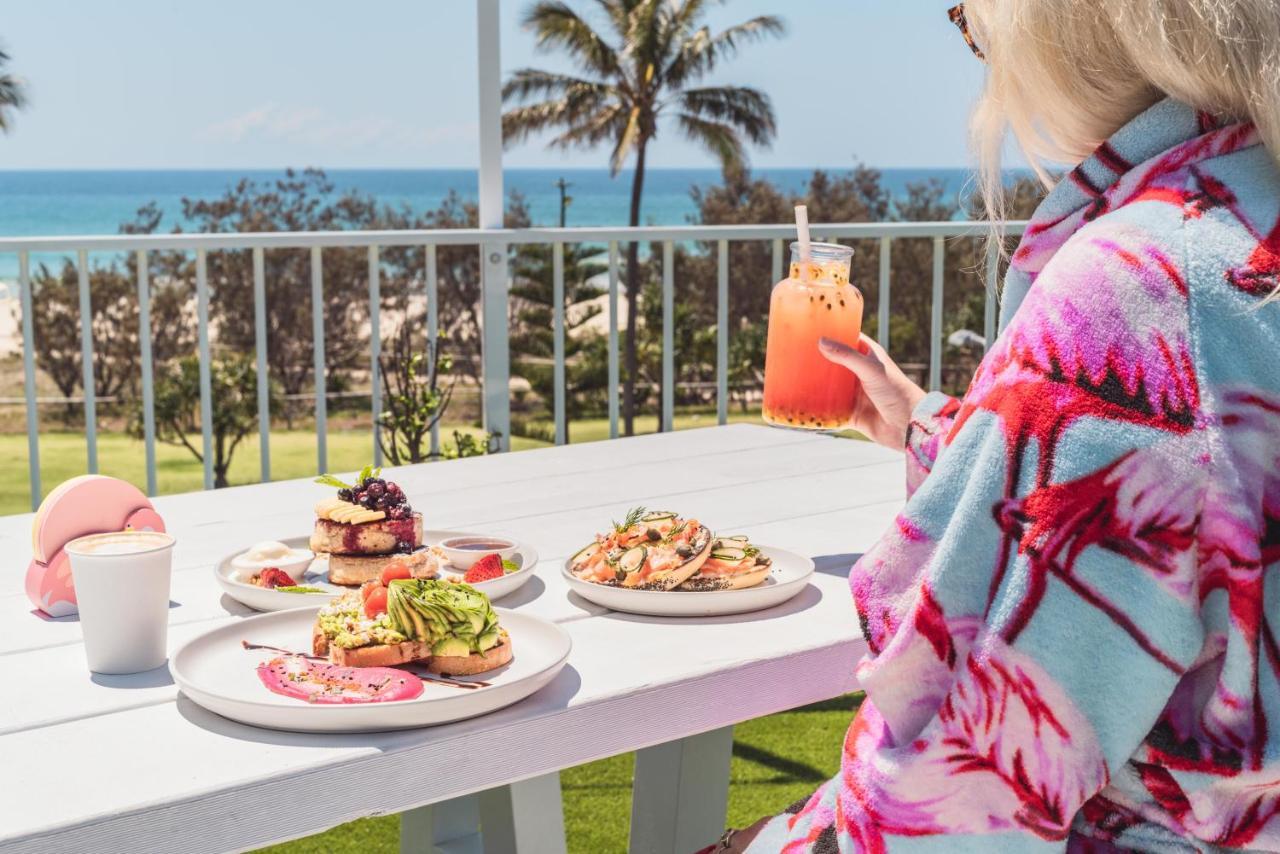 The Pink Hotel Coolangatta Голд-Кост Экстерьер фото