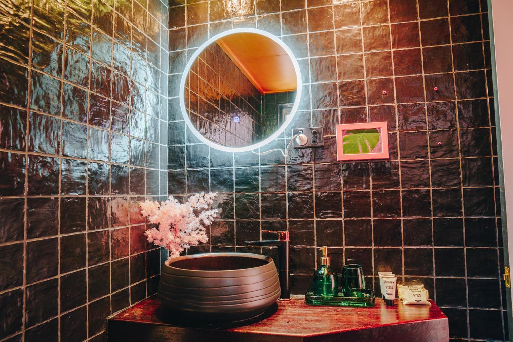 The Pink Hotel Coolangatta Голд-Кост Экстерьер фото