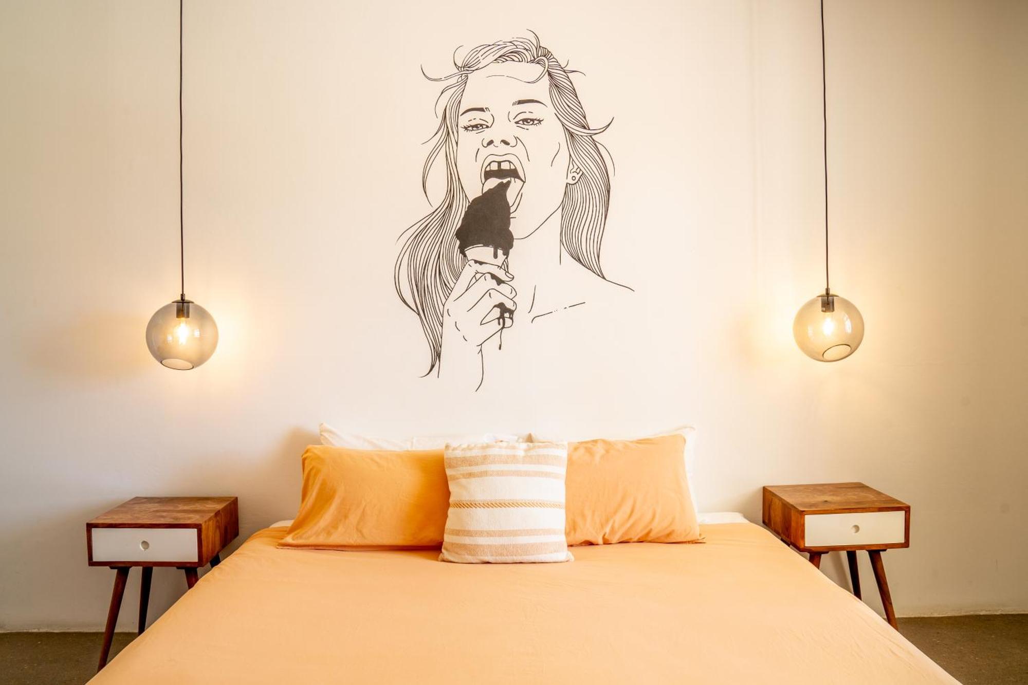 The Pink Hotel Coolangatta Голд-Кост Экстерьер фото