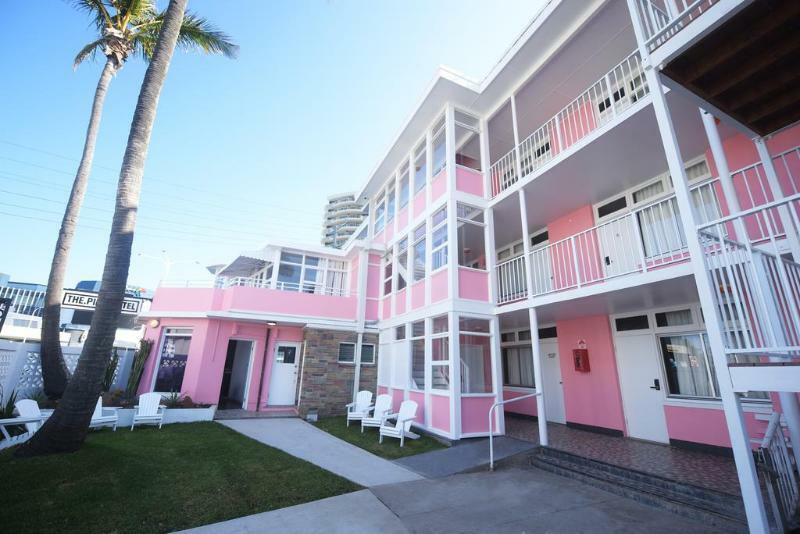 The Pink Hotel Coolangatta Голд-Кост Экстерьер фото